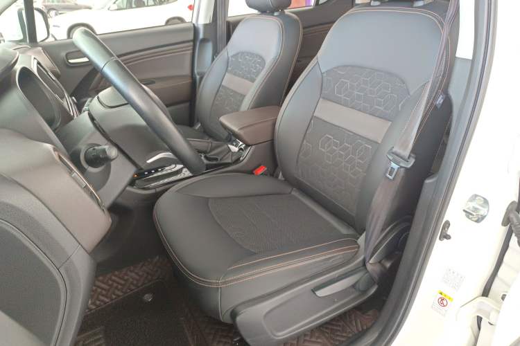 Used GAC Trumpchi GS3 2019 235T Automatic Elite Edition Left Front Seat