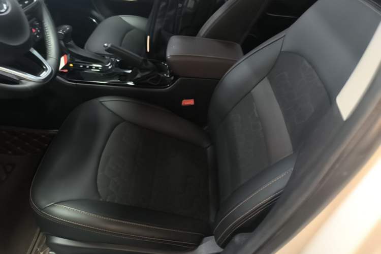 Used GAC Trumpchi GS3 2019 235T Automatic Elite Edition Left Front Seat
