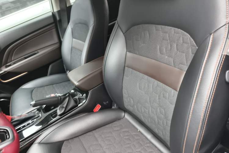 Used GAC Trumpchi GS3 2019 235T Automatic Elite Edition Left Front Seat