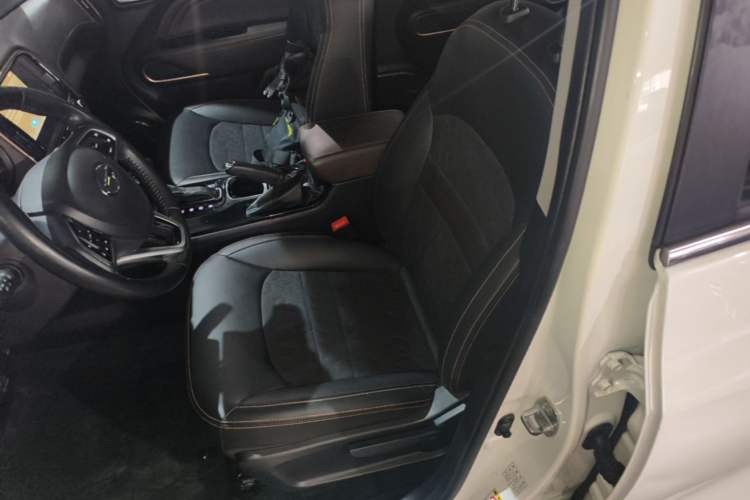 Used GAC Trumpchi GS3 2019 235T Automatic Elite Edition Left Front Seat