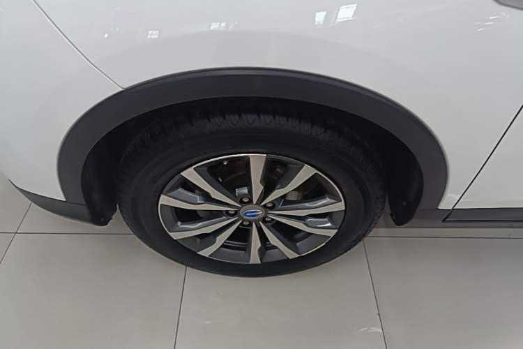 Used GAC Trumpchi GS3 2019 235T Automatic Elite Edition Left Front Wheel Hub