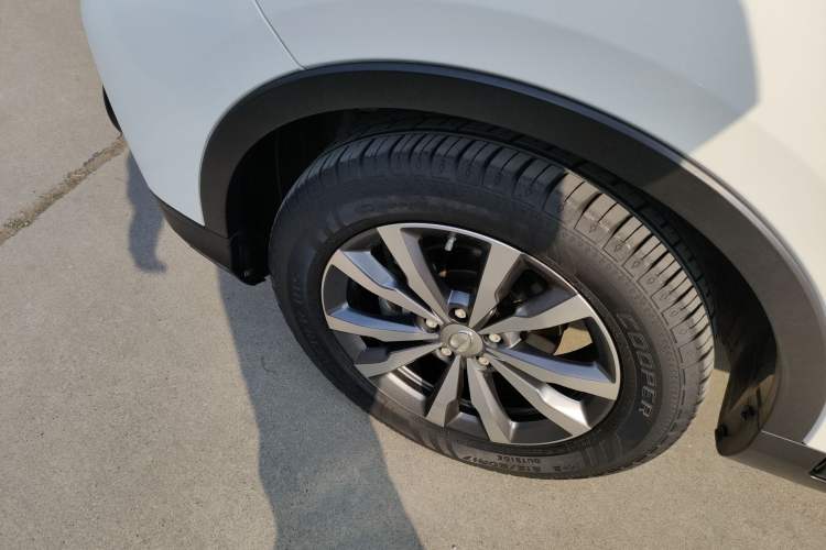 Used GAC Trumpchi GS3 2019 235T Manual Elite Edition Left Front Wheel Hub