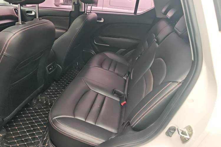 Used GAC Trumpchi GS3 2019 235T Automatic Luxury Edition Left Rear Seat