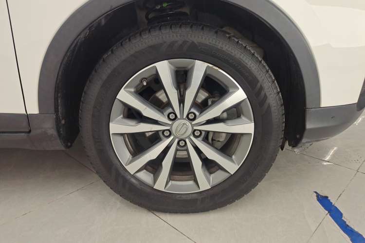 Used GAC Trumpchi GS3 2019 235T Automatic Elite Edition Left Rear Wheel Hub