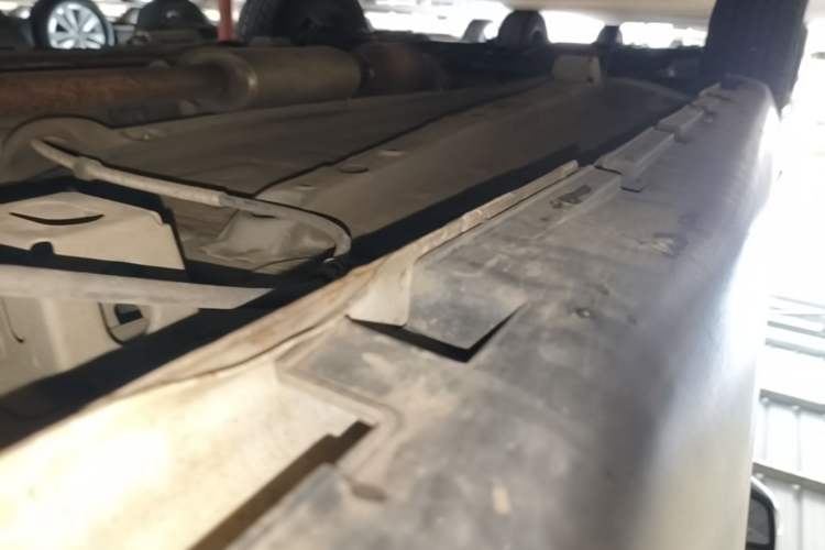Used GAC Trumpchi GS3 2019 235T Automatic Elite Edition Left Side Sill