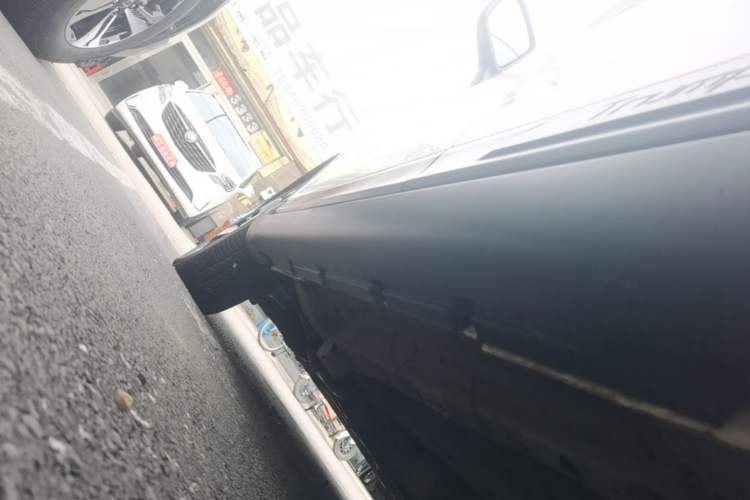 Used GAC Trumpchi GS3 2019 235T Automatic Luxury Edition Left Side Sill