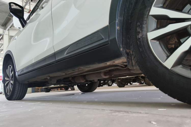 Used GAC Trumpchi GS3 2019 235T Automatic Elite Edition Left Side Sill