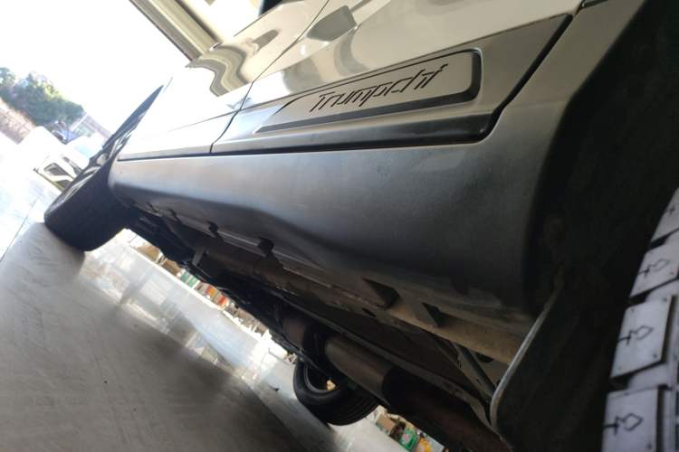 Used GAC Trumpchi GS3 2019 235T Automatic Elite Edition Left Side Sill