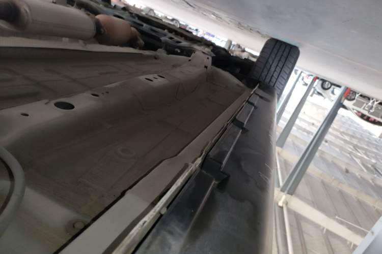Used GAC Trumpchi GS3 2019 235T Manual Elite Edition Left Side Sill