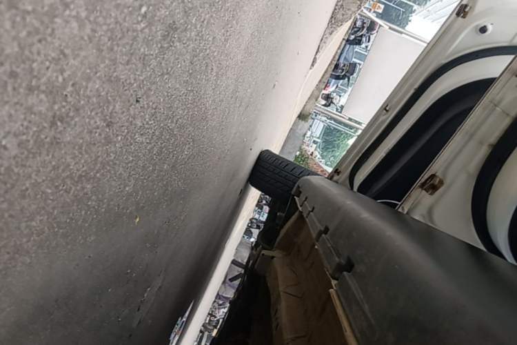 Used GAC Trumpchi GS3 2019 235T Automatic Elite Edition Left Side Sill