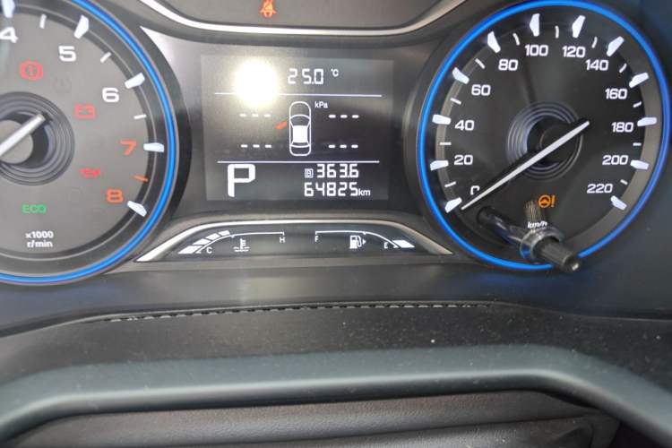 Used GAC Trumpchi GS3 2019 235T Automatic Elite Edition Odometer Close Up
