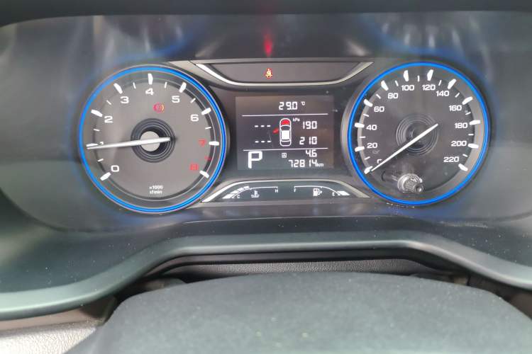 Used GAC Trumpchi GS3 2019 235T Automatic Elite Edition Odometer Close Up