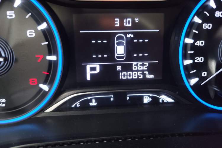 Used GAC Trumpchi GS3 2019 235T Automatic Elite Edition Odometer Close Up