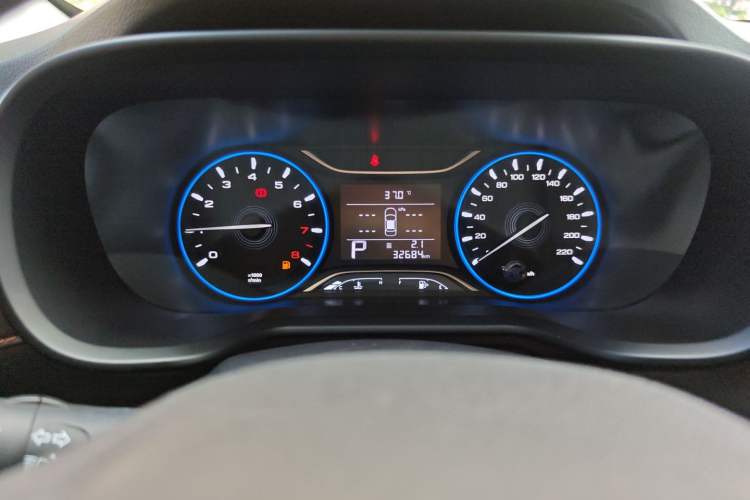 Used GAC Trumpchi GS3 2019 235T Automatic Elite Edition Odometer Close Up