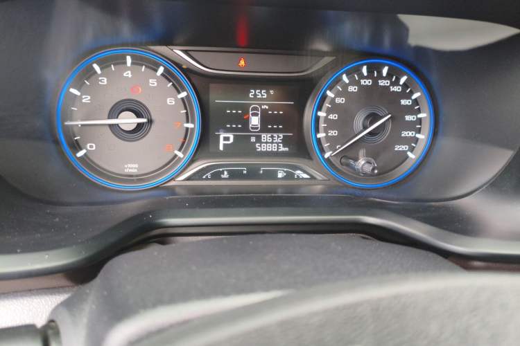 Used GAC Trumpchi GS3 2019 235T Automatic Elite Edition Odometer Close Up