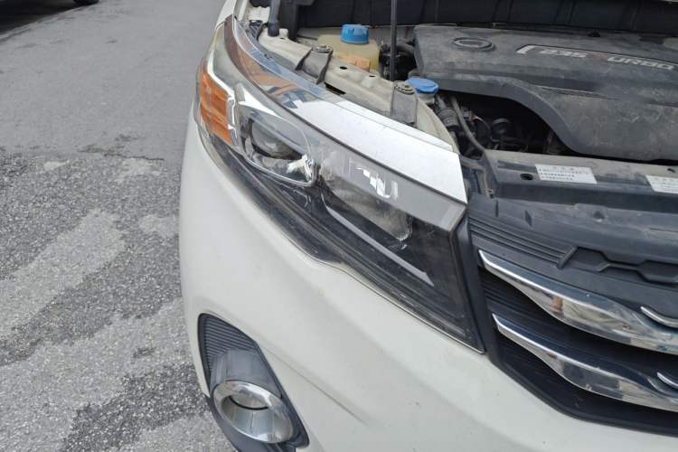 Used GAC Trumpchi GS3 2019 235T Automatic Elite Edition Right Front Headlight