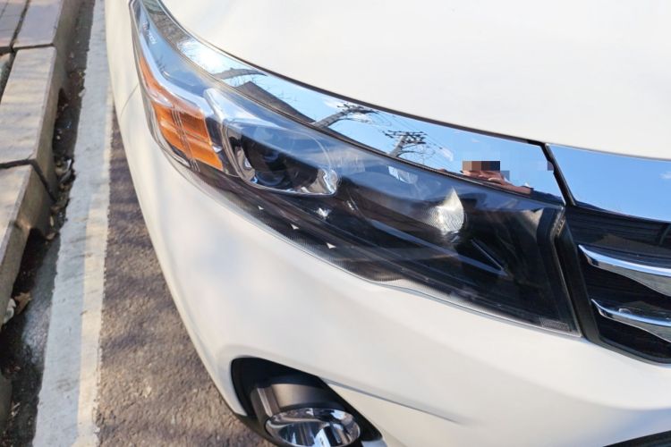 Used GAC Trumpchi GS3 2019 235T Automatic Elite Edition Right Front Headlight