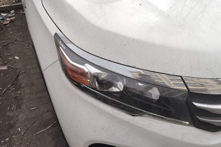 Used GAC Trumpchi GS3 2019 235T Automatic Elite Edition Right Front Headlight