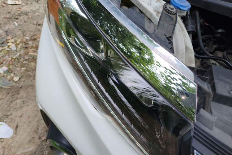 Used GAC Trumpchi GS3 2019 235T Automatic Elite Edition Right Front Headlight
