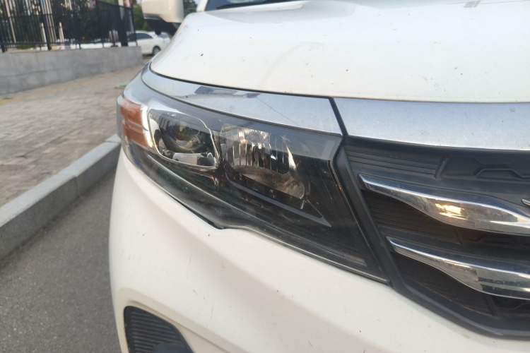 Used GAC Trumpchi GS3 2019 235T Manual Elite Edition Right Front Headlight