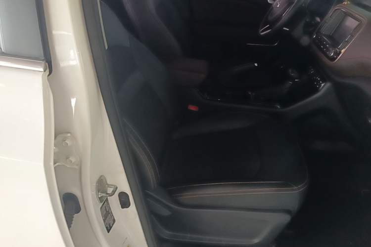 Used GAC Trumpchi GS3 2019 235T Automatic Elite Edition Right Front Seat