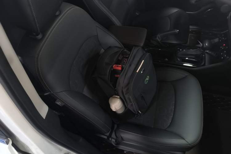 Used GAC Trumpchi GS3 2019 235T Automatic Elite Edition Right Front Seat