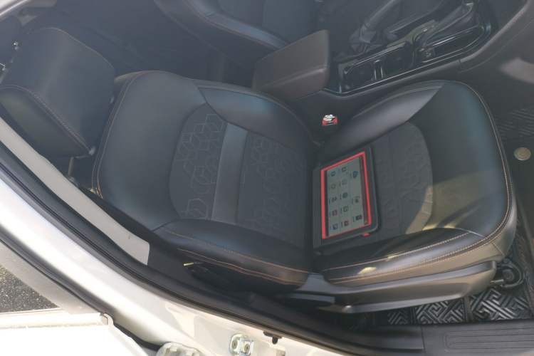 Used GAC Trumpchi GS3 2019 235T Automatic Elite Edition Right Front Seat