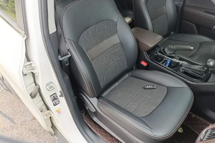 Used GAC Trumpchi GS3 2019 235T Automatic Elite Edition Right Front Seat