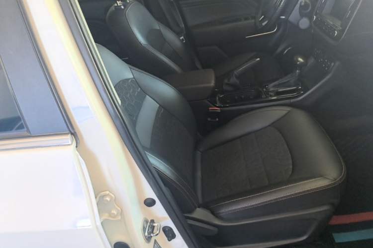 Used GAC Trumpchi GS3 2019 235T Automatic Elite Edition Right Front Seat