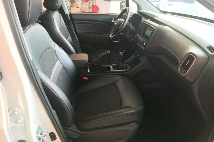 Used GAC Trumpchi GS3 2019 235T Manual Comfort Edition Right Front Seat