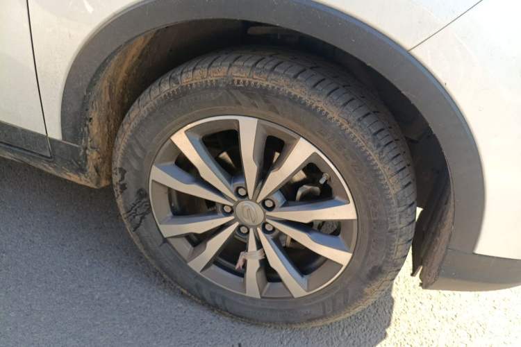 Used GAC Trumpchi GS3 2019 150N Manual Elite Edition Right Front Wheel Hub