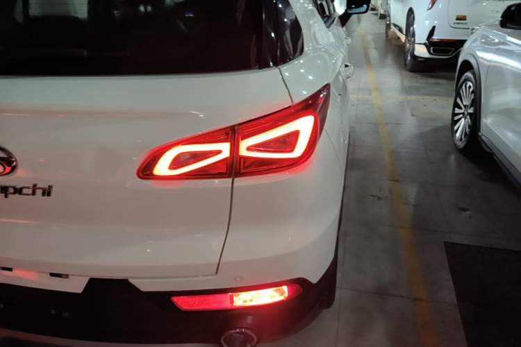 Used GAC Trumpchi GS3 2019 235T Automatic Elite Edition Right Rear Taillight