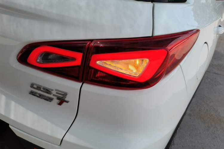 Used GAC Trumpchi GS3 2019 235T Automatic Elite Edition Right Rear Taillight
