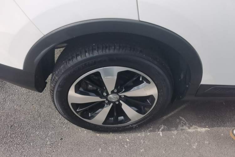 Used GAC Trumpchi GS3 2019 235T Automatic Luxury Edition Right Rear Wheel Hub