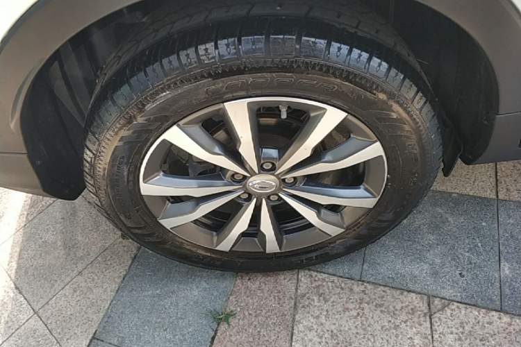 Used GAC Trumpchi GS3 2019 235T Automatic Elite Edition Right Rear Wheel Hub