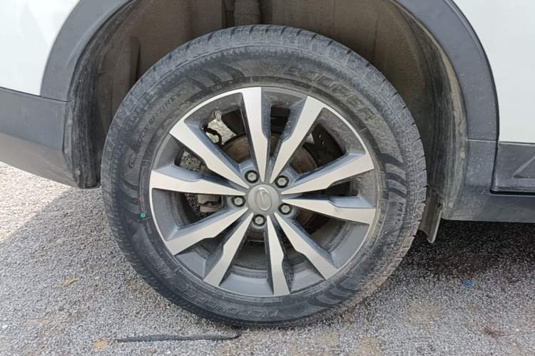 Used GAC Trumpchi GS3 2019 235T Automatic Elite Edition Right Rear Wheel Hub