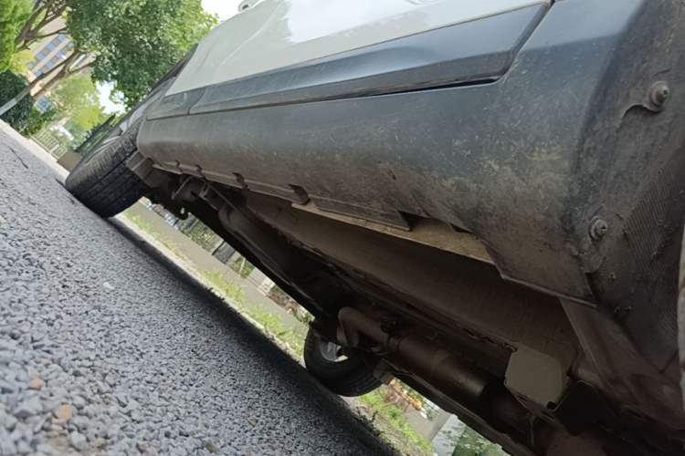 Used GAC Trumpchi GS3 2019 235T Automatic Elite Edition Right Side Sill