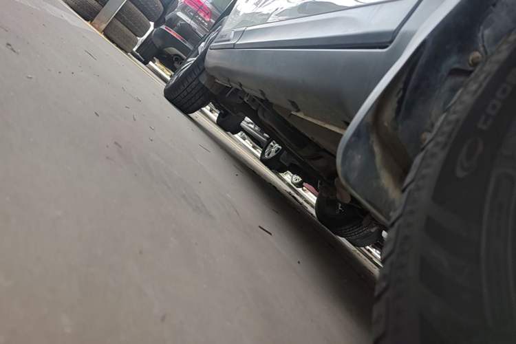 Used GAC Trumpchi GS3 2019 235T Automatic Elite Edition Right Side Sill