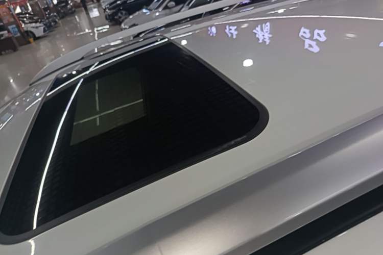 Used GAC Trumpchi GS3 2019 235T Automatic Elite Edition Roof