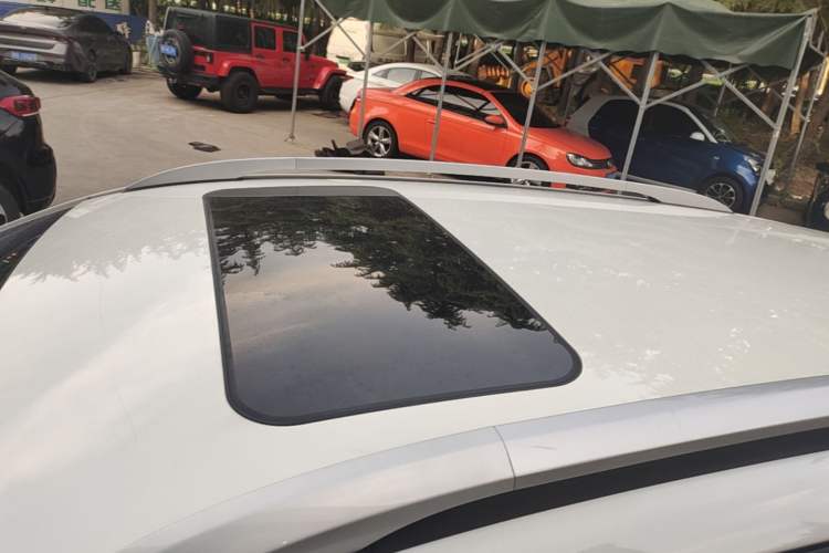 Used GAC Trumpchi GS3 2019 235T Manual Elite Edition Roof