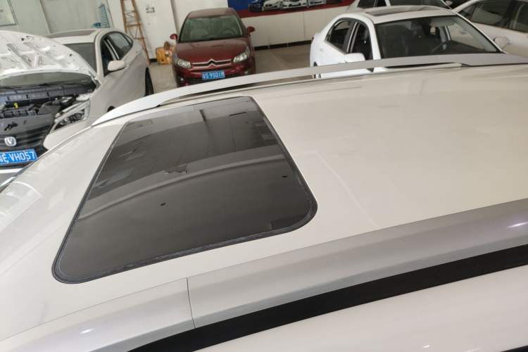 Used GAC Trumpchi GS3 2019 235T Automatic Elite Edition Roof