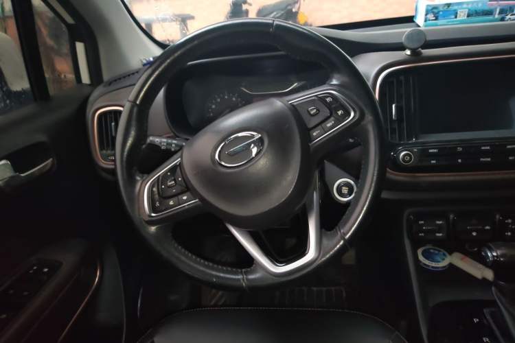 Used GAC Trumpchi GS3 2019 235T Automatic Elite Edition Steering Wheel