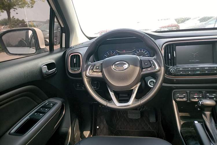 Used GAC Trumpchi GS3 2019 235T Automatic Elite Edition Steering Wheel