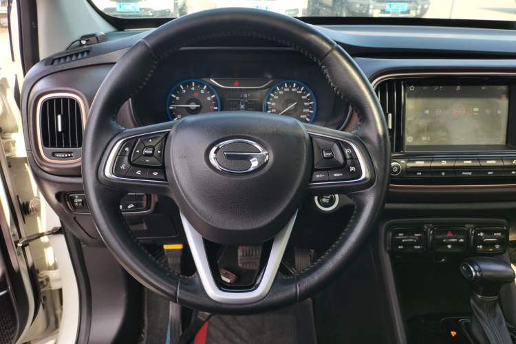 Used GAC Trumpchi GS3 2019 235T Automatic Elite Edition Steering Wheel