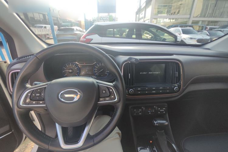 Used GAC Trumpchi GS3 2019 235T Automatic Elite Edition Steering Wheel