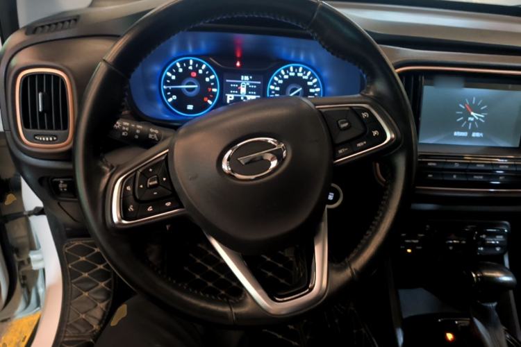Used GAC Trumpchi GS3 2019 235T Automatic Elite Edition Steering Wheel