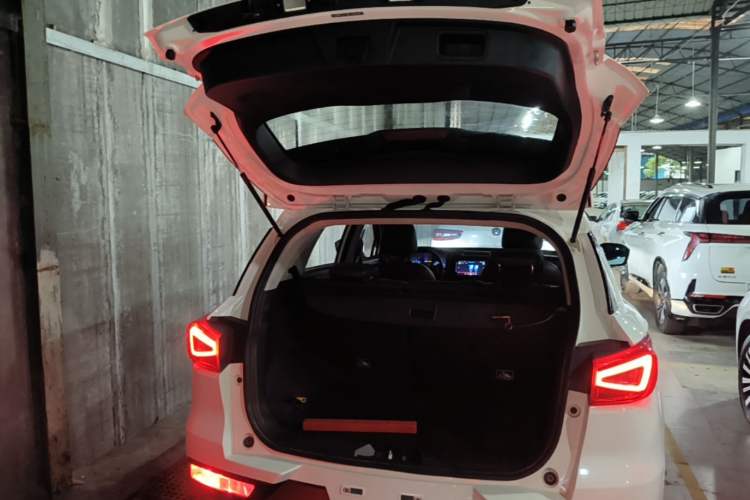 Used GAC Trumpchi GS3 2019 235T Automatic Elite Edition Trunk