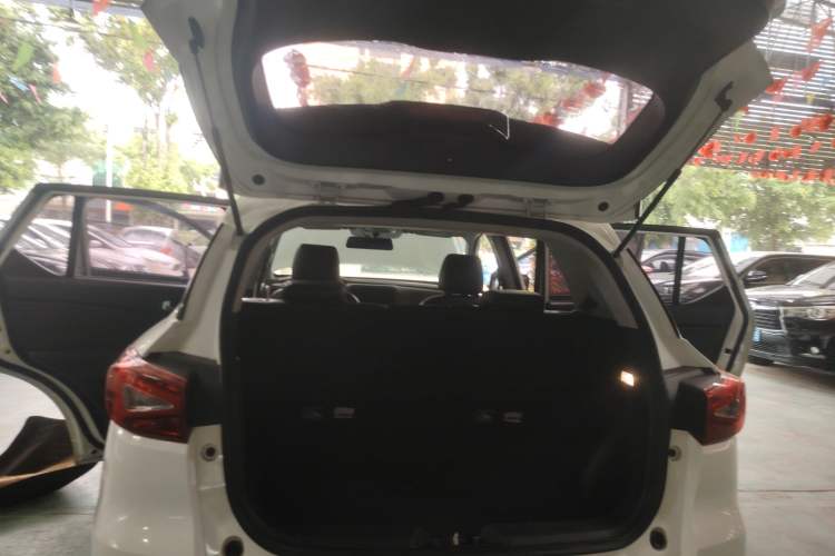 Used GAC Trumpchi GS3 2019 235T Automatic Elite Edition Trunk