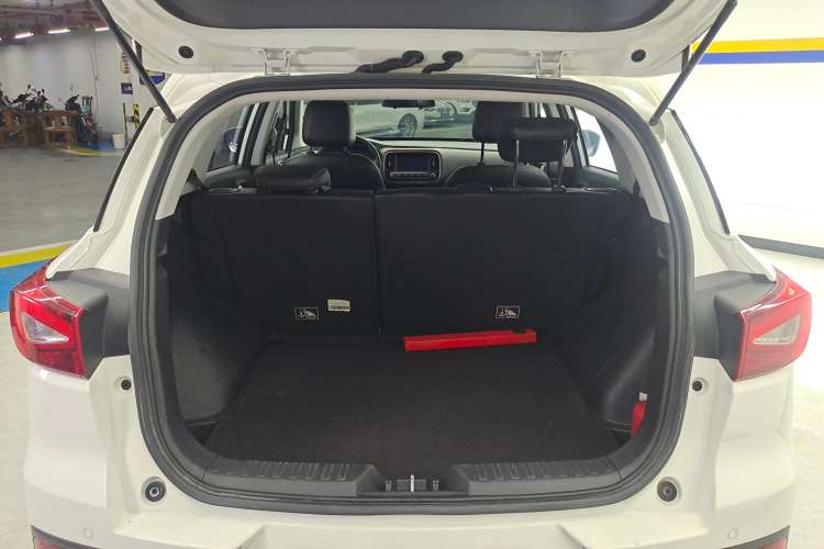 Used GAC Trumpchi GS3 2019 235T Automatic Elite Edition Trunk