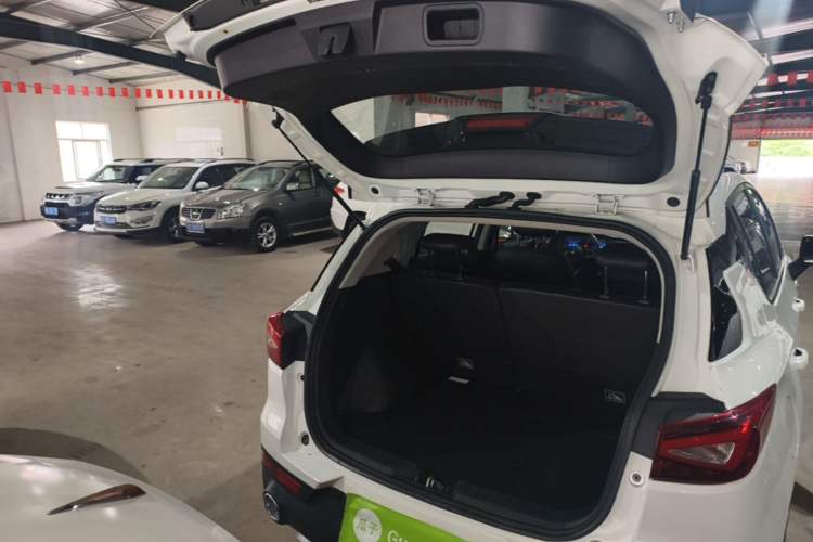 Used GAC Trumpchi GS3 2019 235T Automatic Elite Edition Trunk